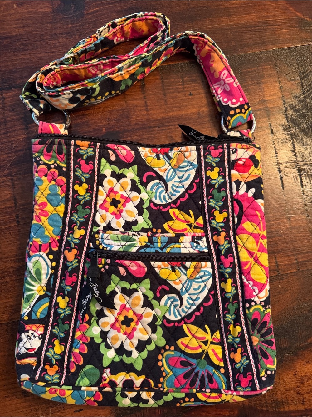 Vera Bradley X Disney Authentic Park Merchandise Crossbody Bag Purse Mickey EXC